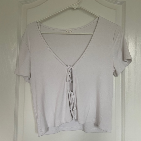 Aritzia (Wilfred Free) Tie Front Top - Picture 2 of 3